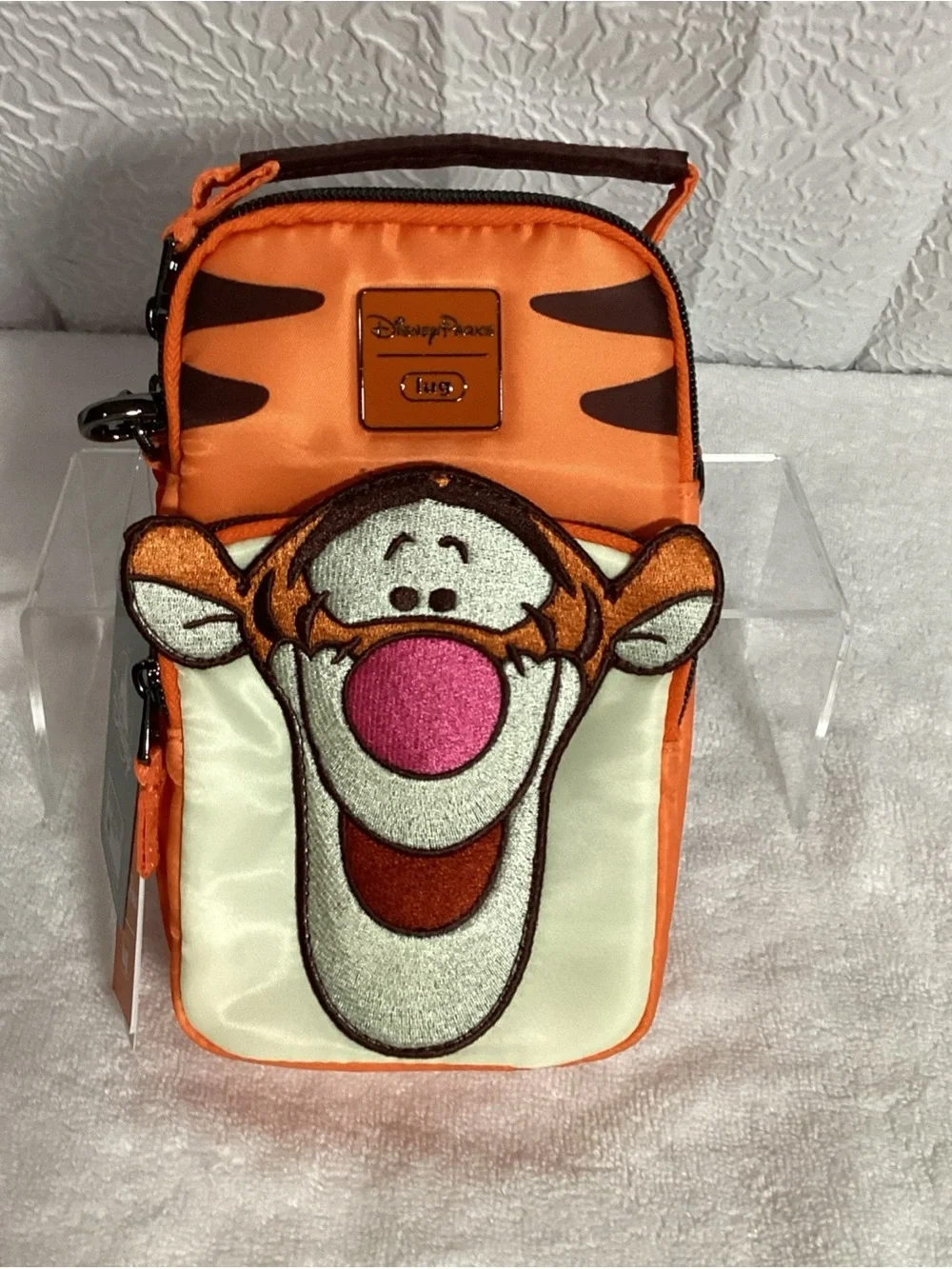 Disney Parks Winnie the Pooh 2024 Tigger Lug Mini Skeeter Crossbody Bag NEW